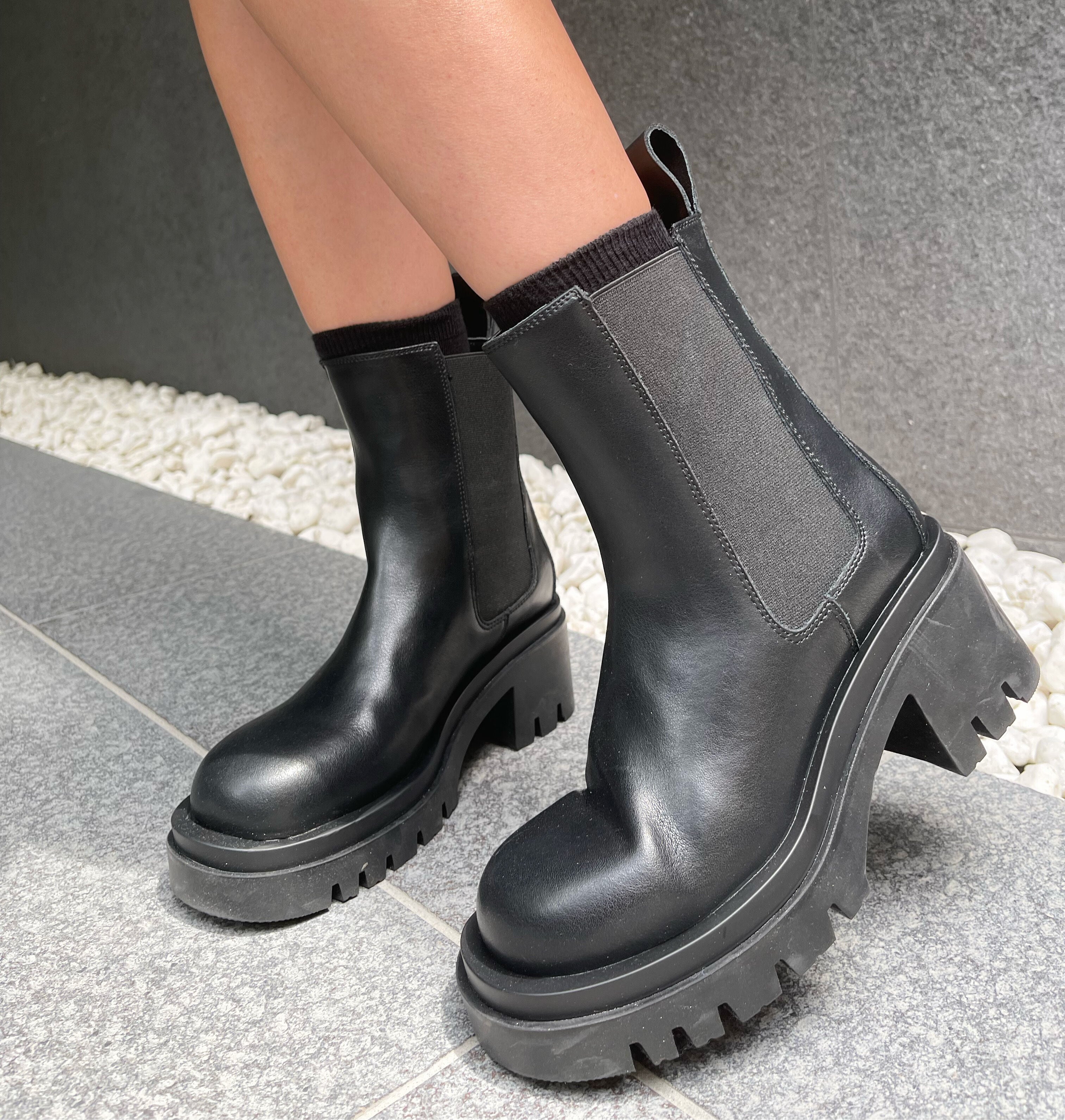 ヒールサイドゴアブーツ