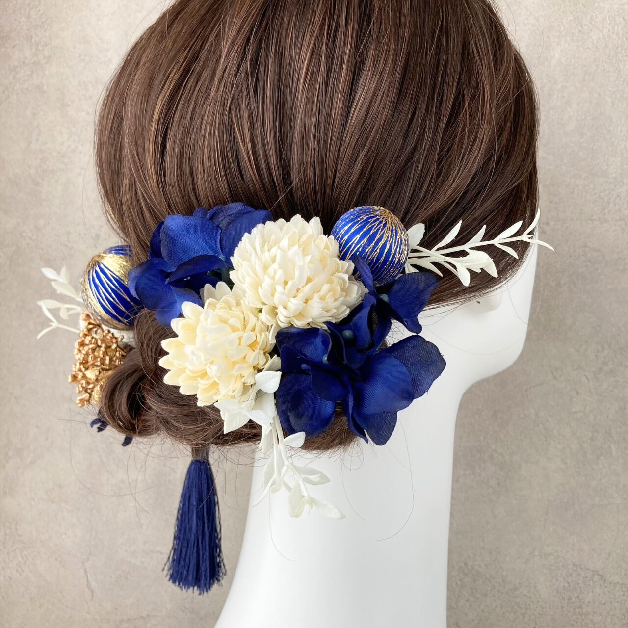 髪飾り 成人式 卒業式 結婚式 ピンポンマム 和玉 タッセル ブルー 青