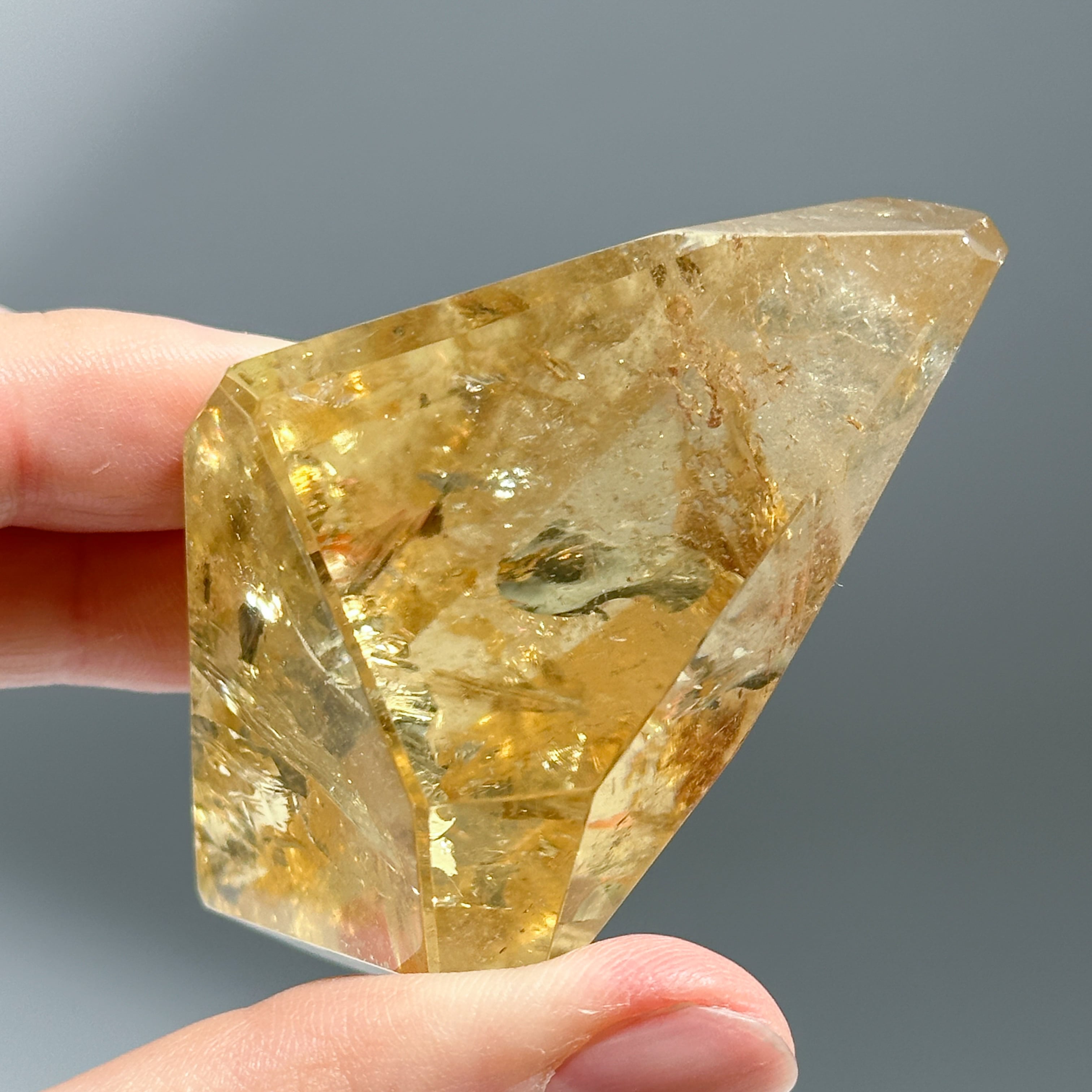 虹◎シトリン(黄水晶) フリーフォーム56◇ Citrine ◇ 天然石・鉱物・パワーストーン