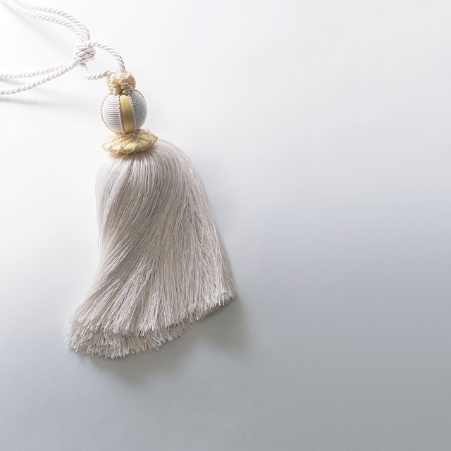 Tassel “シロイフサフサ”