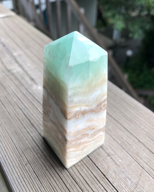 ハートから広がる愛と浄化の光