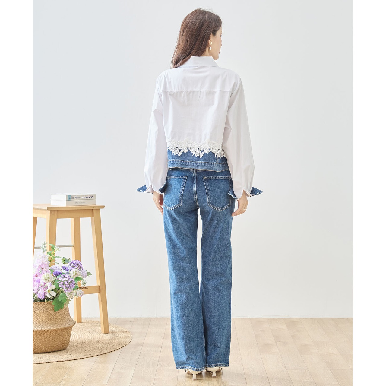 TRUBE ローズプリントデニムヘムクロップドシャツ【M~L】ホワイト