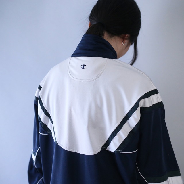 "Champion" good coloring switching design over silhouette track jacket
