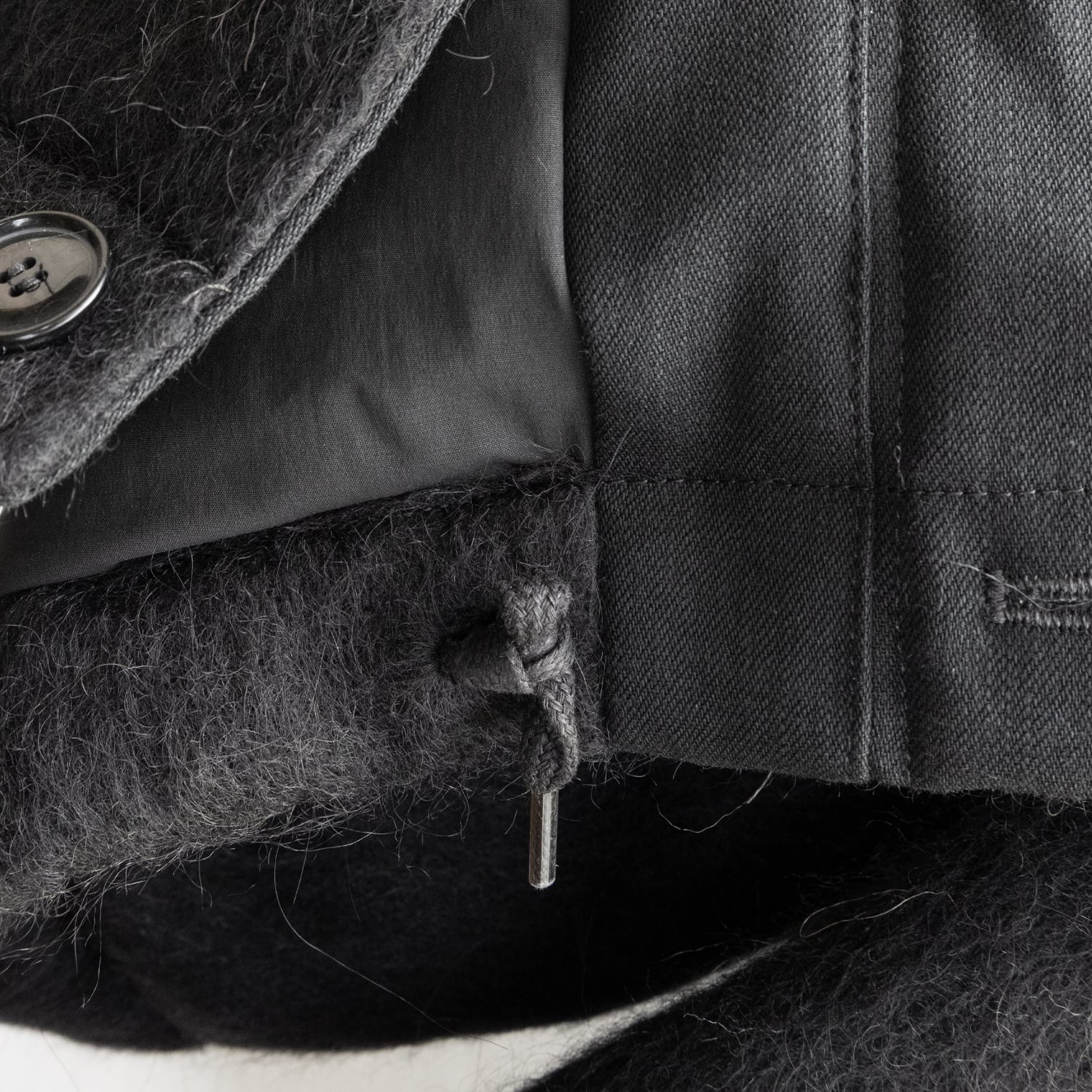 UNEEK BASEMNT - Discover independent style.