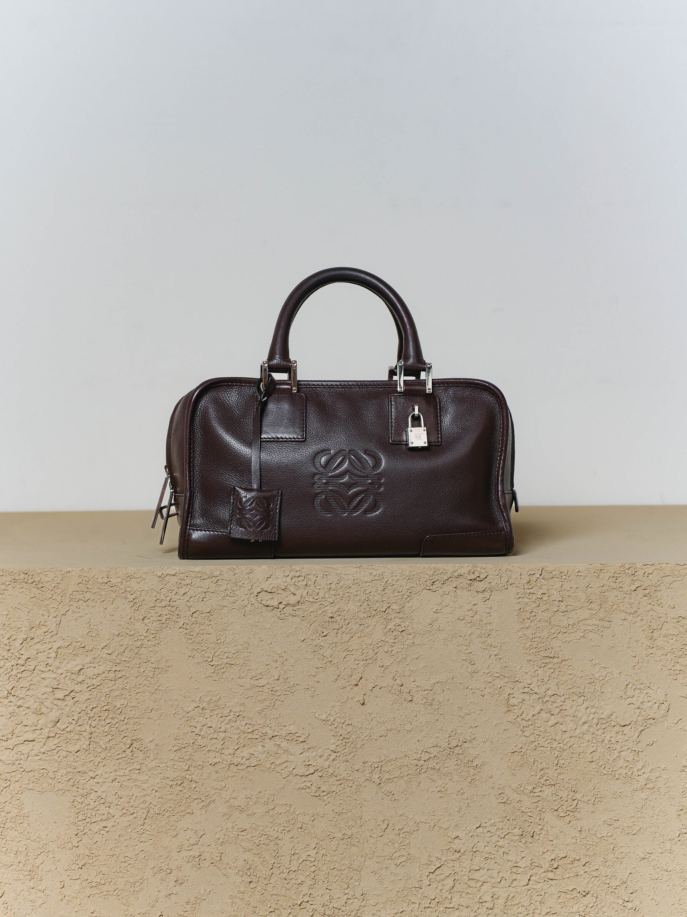 LOEWE | Raum Vintage