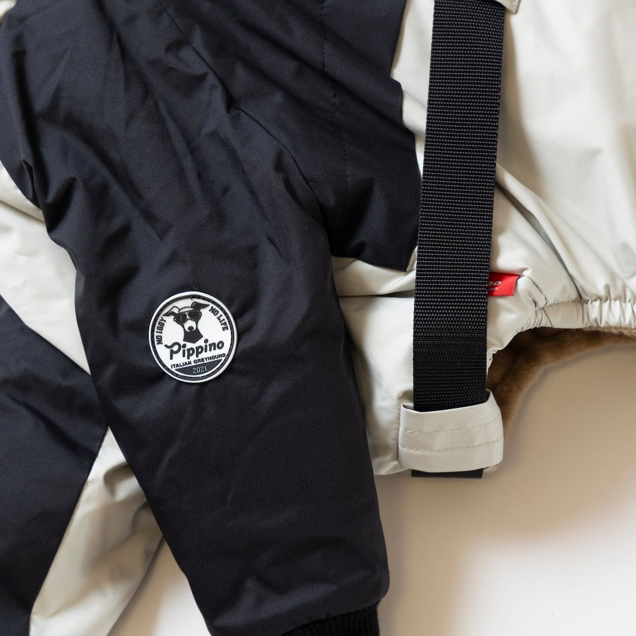 ボンバーヒートジャケット2024 light gray × black / イタグレ服