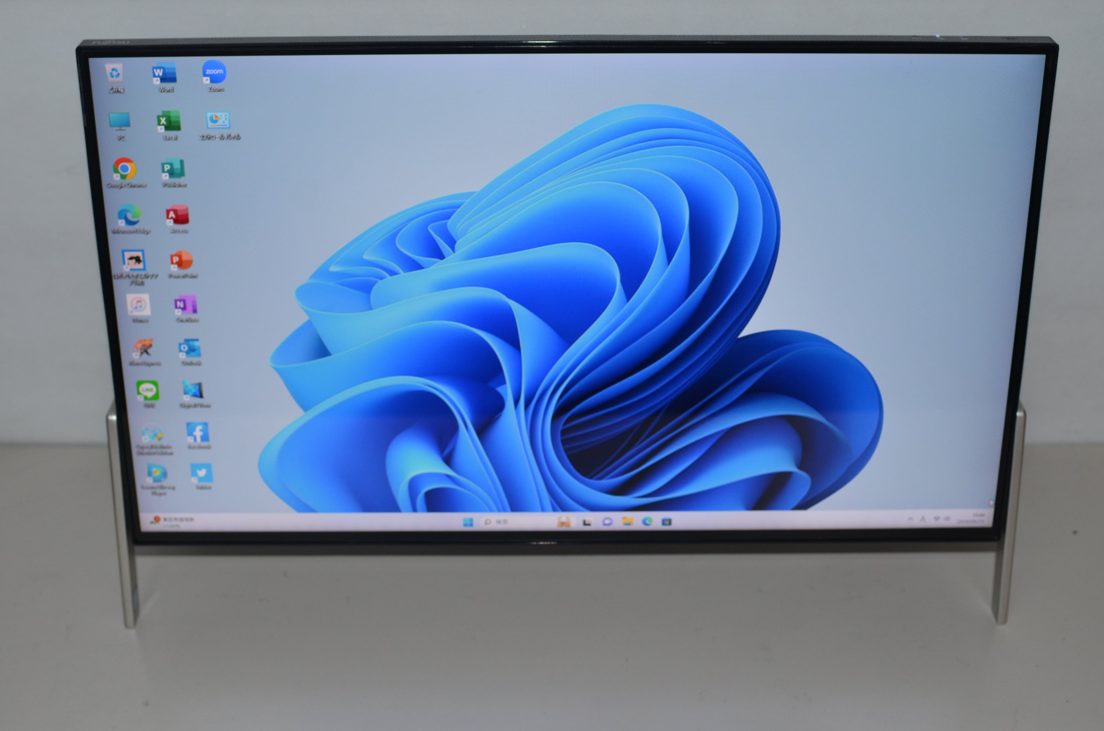 中古一体型パソコン Windows11+office 富士通FH77/C2 高性能i7-7700HQ