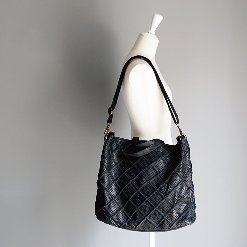 Estacion エスタシオン パンチングレザーバッグ(L) 9334 | CLAIR-U