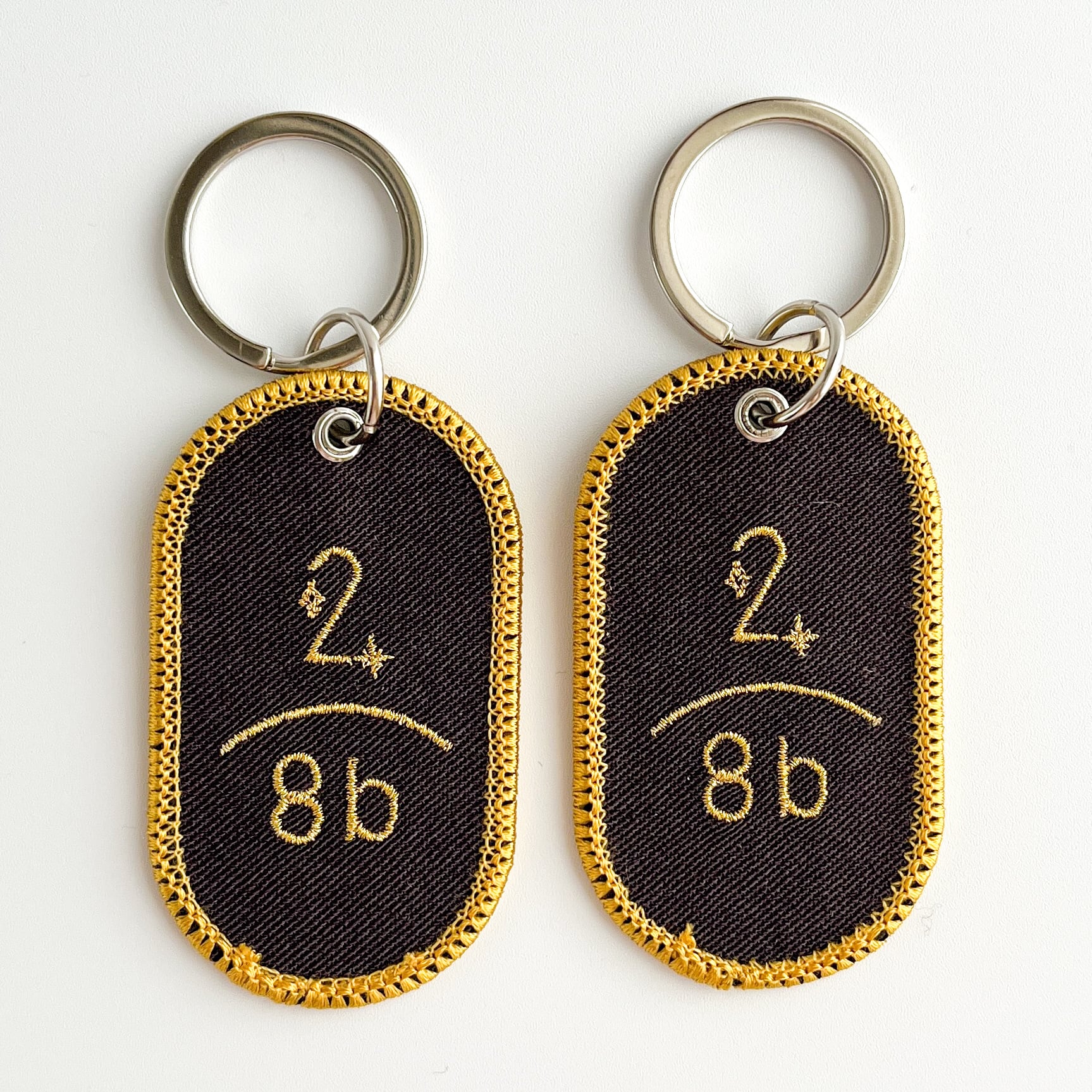 入荷待ち】ダヴィンチ 2/8b PairKeyRing ART MUSEUM 「SMILE」 | hmm