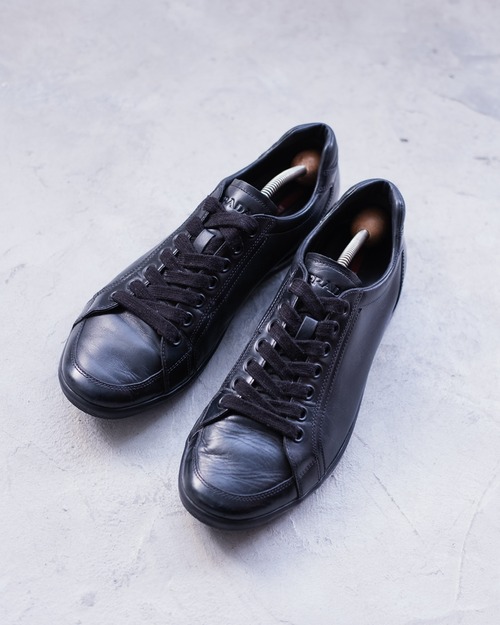 [00's] "PRADA" Leather Switching Low cut Sneaker