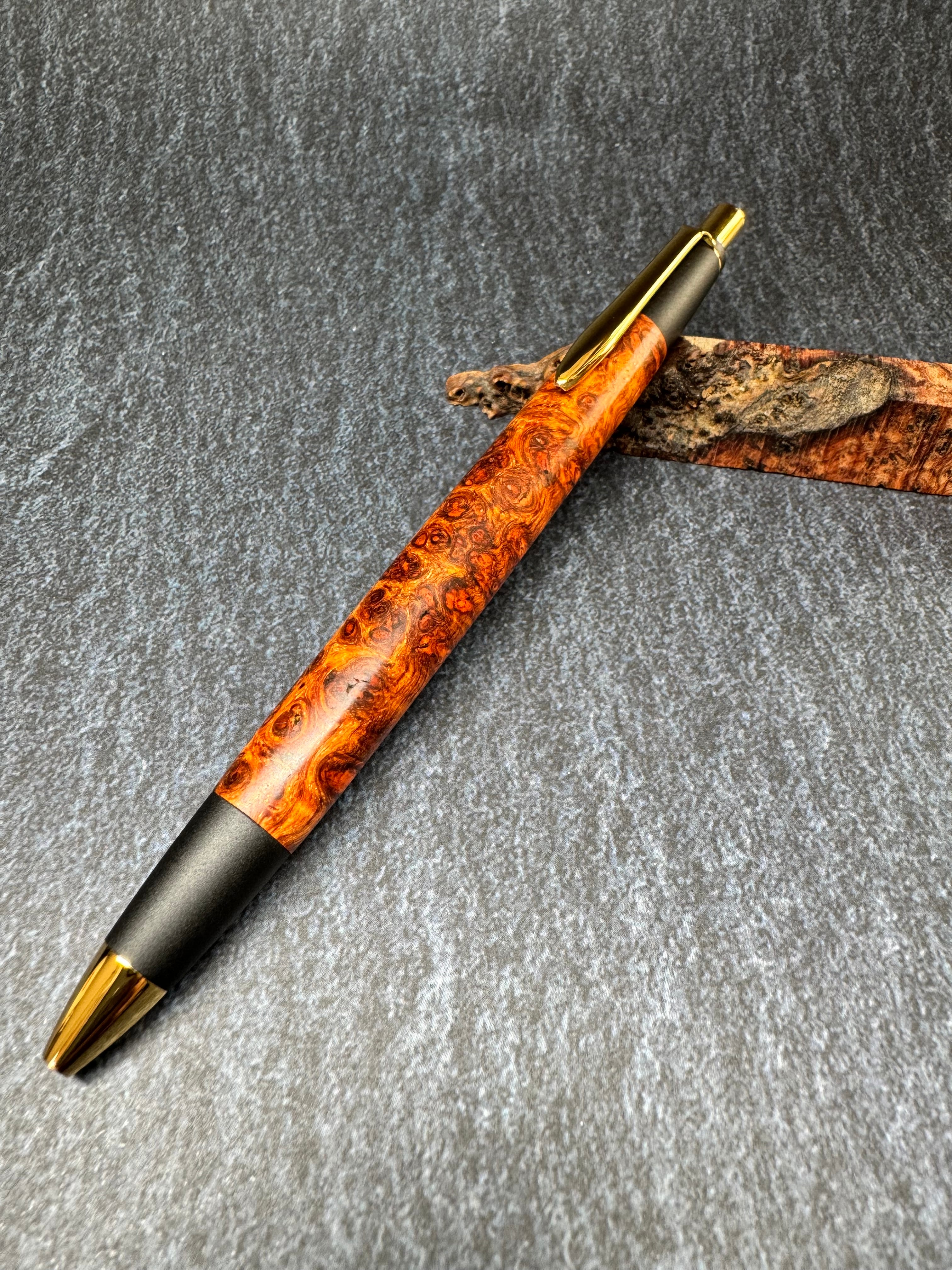 本花梨瘤極上紅白 新型シャープペンシル0.5mm | あけぼの工房 本花梨瘤極上紅白 新型シャープペンシル0.5mm | あけぼの工房