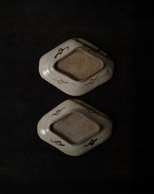 菱形皿　緑釉鉄絵蟹図　２枚　/　江戸中期〜明治初期