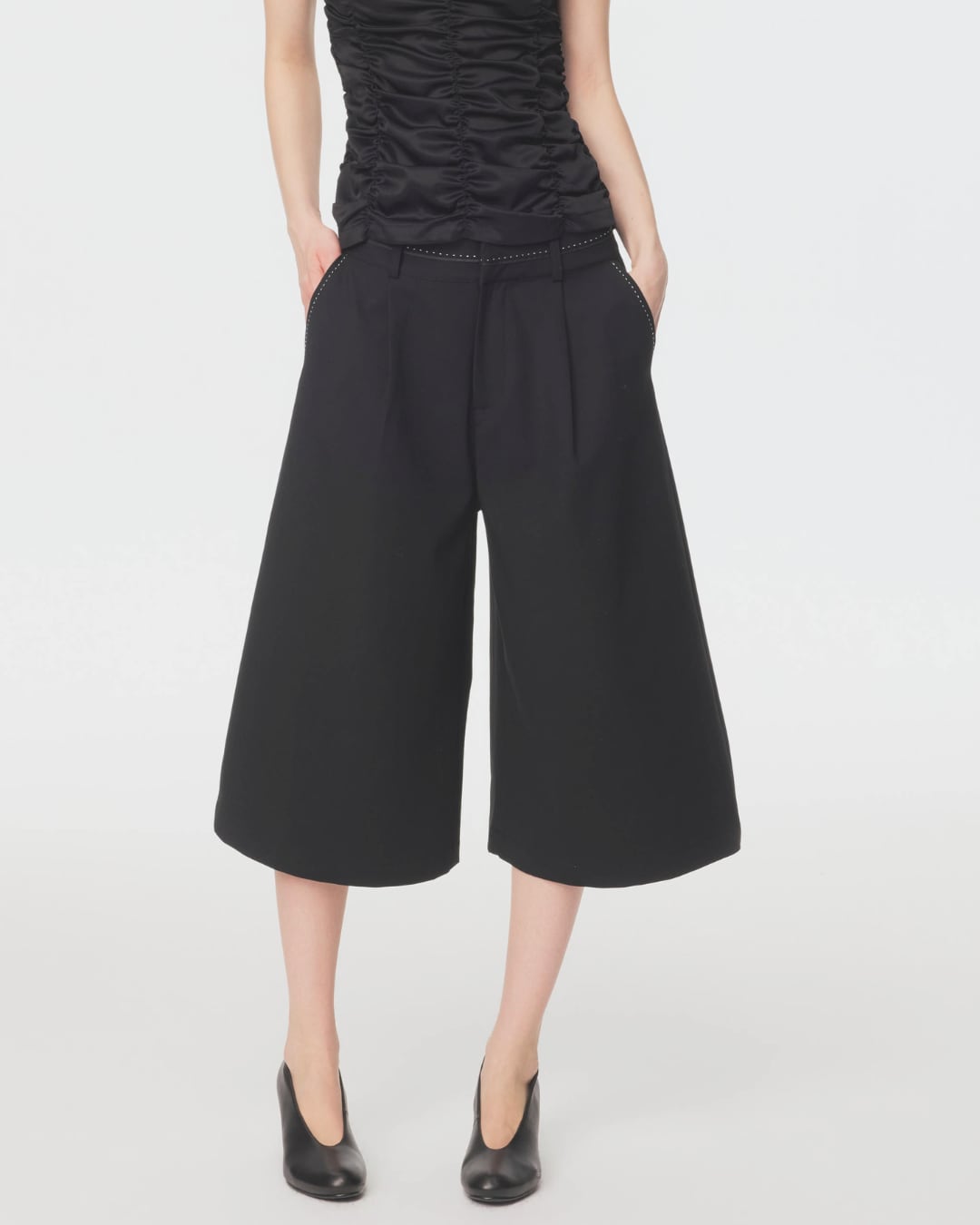 Contrast Stitch Tailored Bermuda Shorts