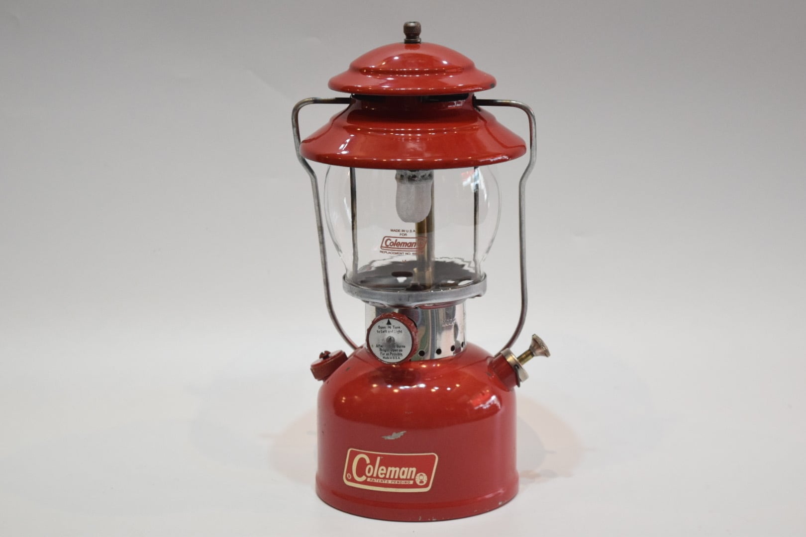 USED Works! 60s Vintage Coleman Lantern 200A 