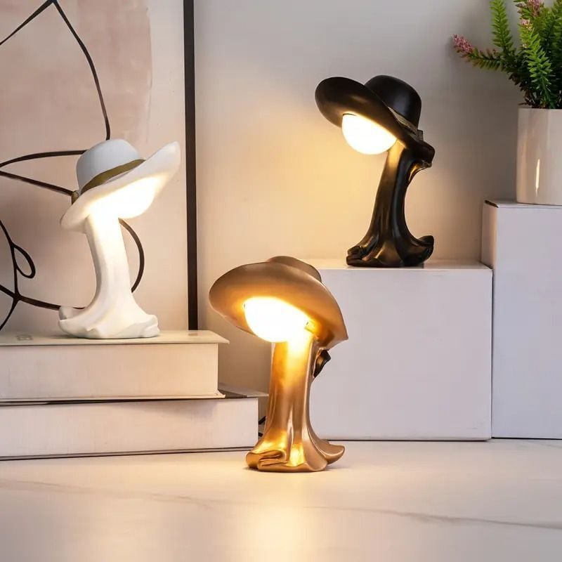 クラウンスカル　テーブルライト　レア物 ロンドン発SUCKUKのスカルデザインシリーズに、リアルなスカル型LED