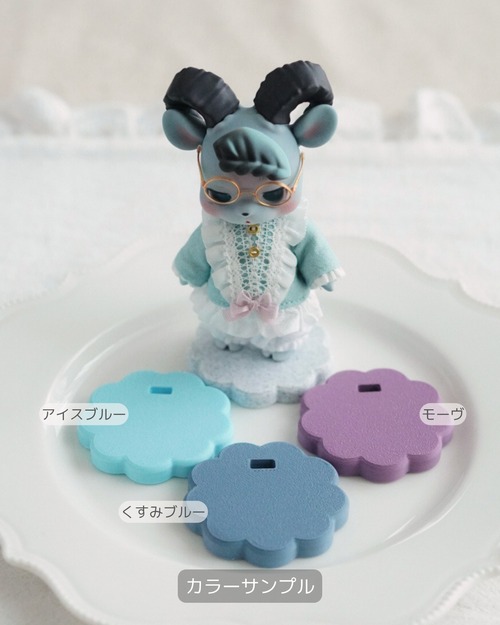 ちびっこサイズドールスタンド(しかく)