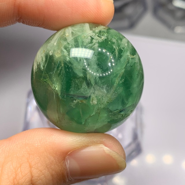 7.エンジェルフェザーグリーンフローライトスフィア