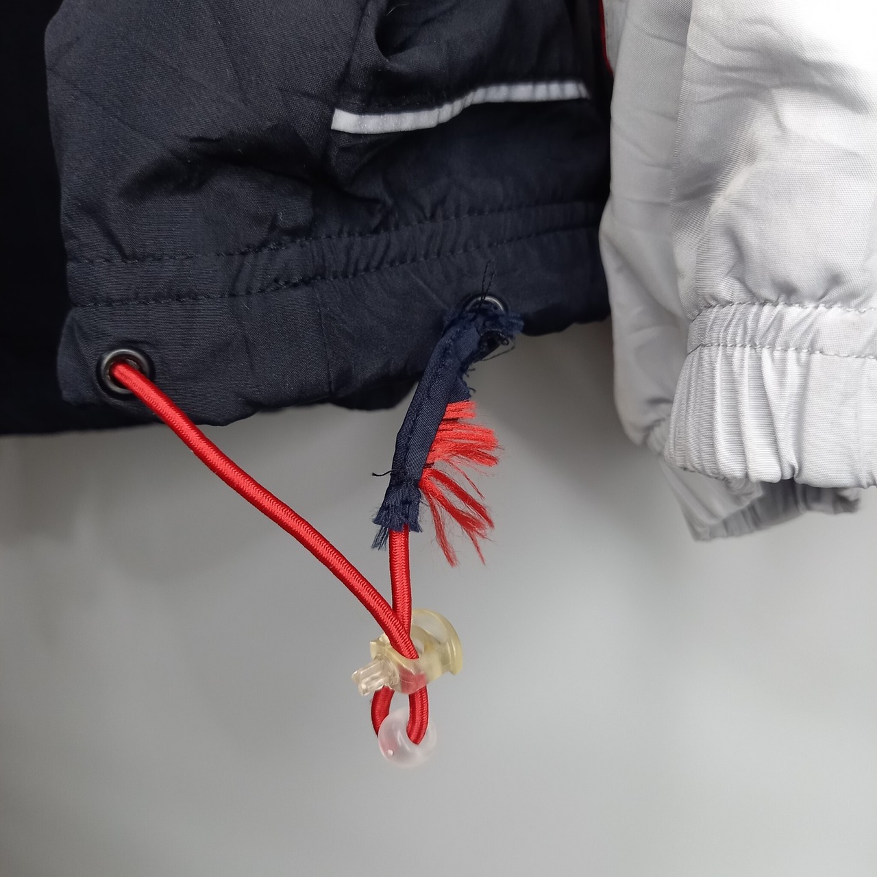 チャンピオン　アノラック　ナイロンパーカー　フーディー　裏起毛　刺繍ロゴ　XL