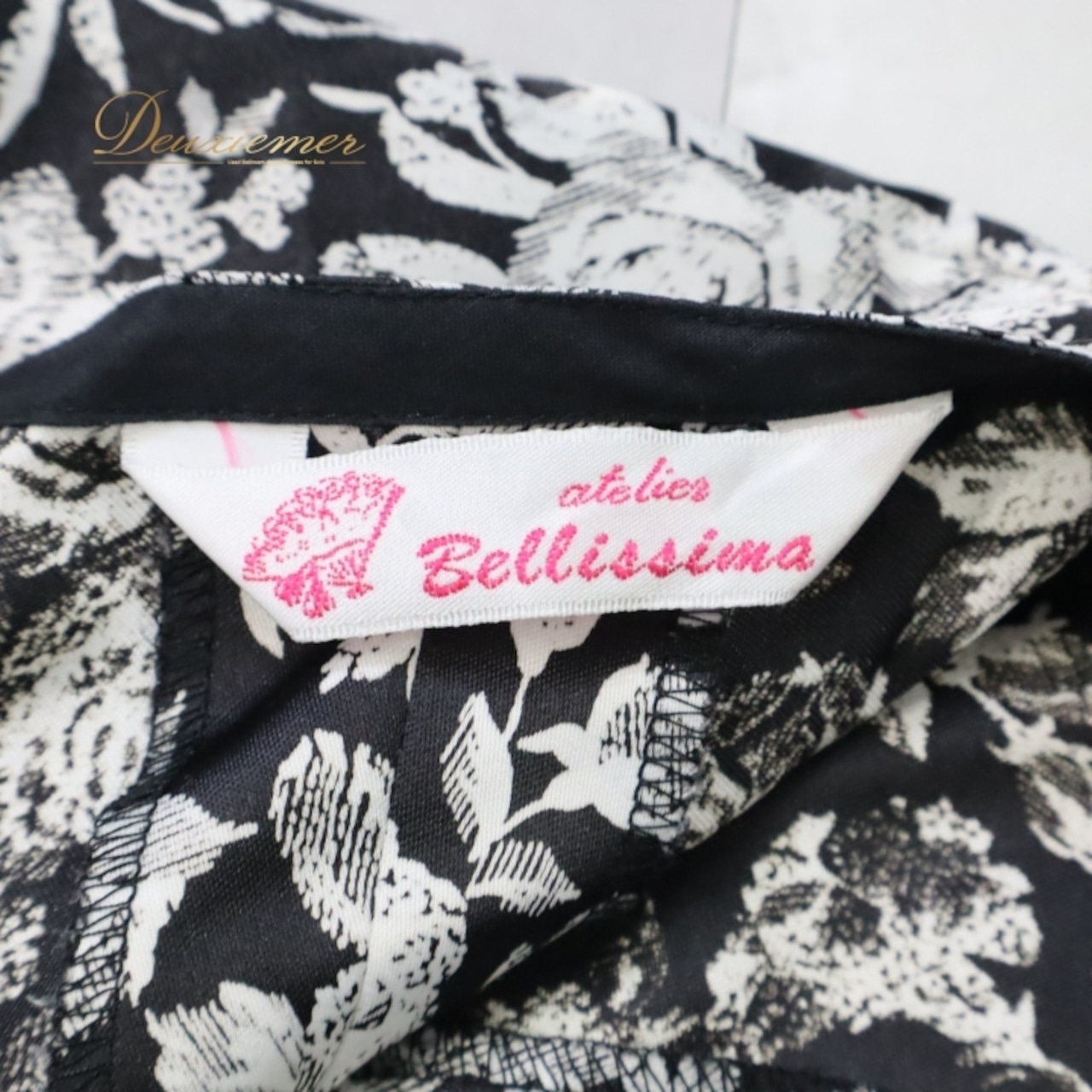 フラメンコ 衣装 ファルダ スカート 柄 ドット 水玉 アトリエベリッシマ atelier Bellissima ブラック系 ホワイト系 軽い 白 黒 モノトーン ダンス パーティ 発表会 スカート フェミニン おしゃれ 大人可愛い フラメンコ衣装 ふんわり クラシック ステージ衣装 アクセサリー