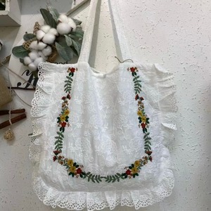 お花の刺繍のフリルトートバック　2col　BA007