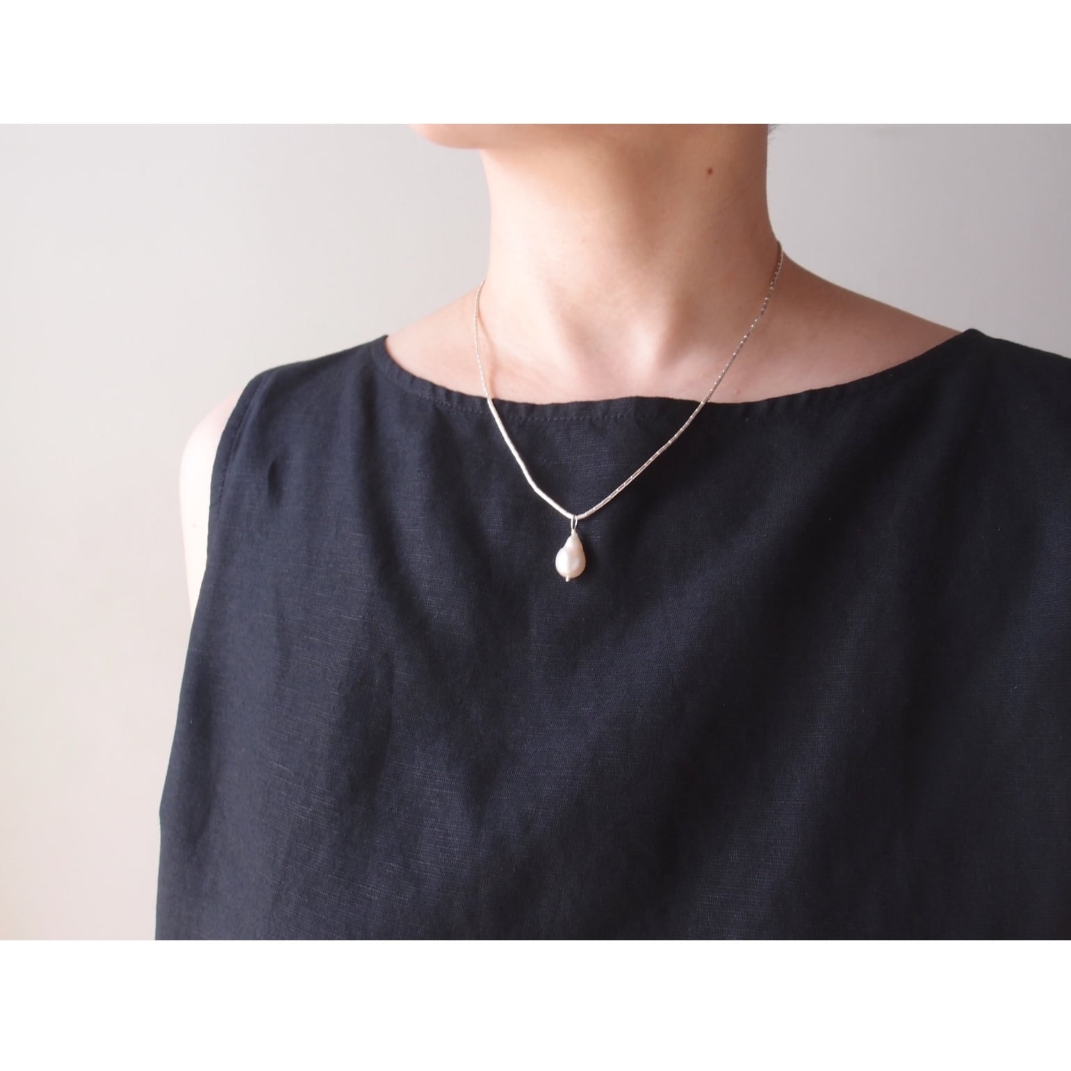 【SV】Hematite × Baroque Pearl Necklace/ヘマタイト×オイスターパール ネックレス【S】