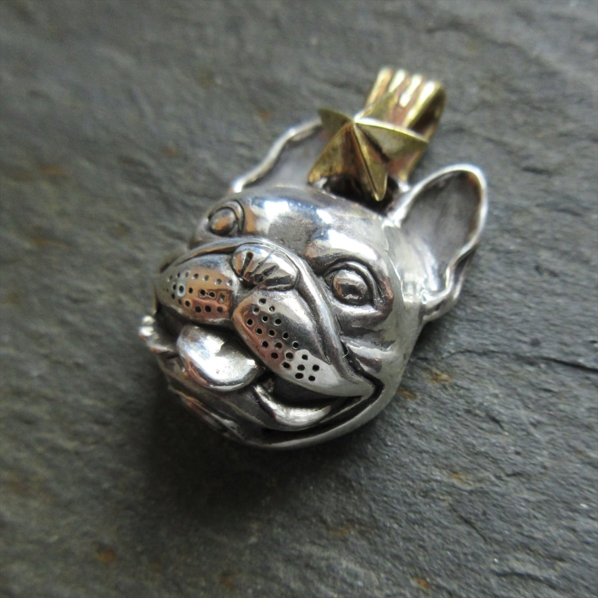 フレブル・遺骨ペンダントトップ | Amule