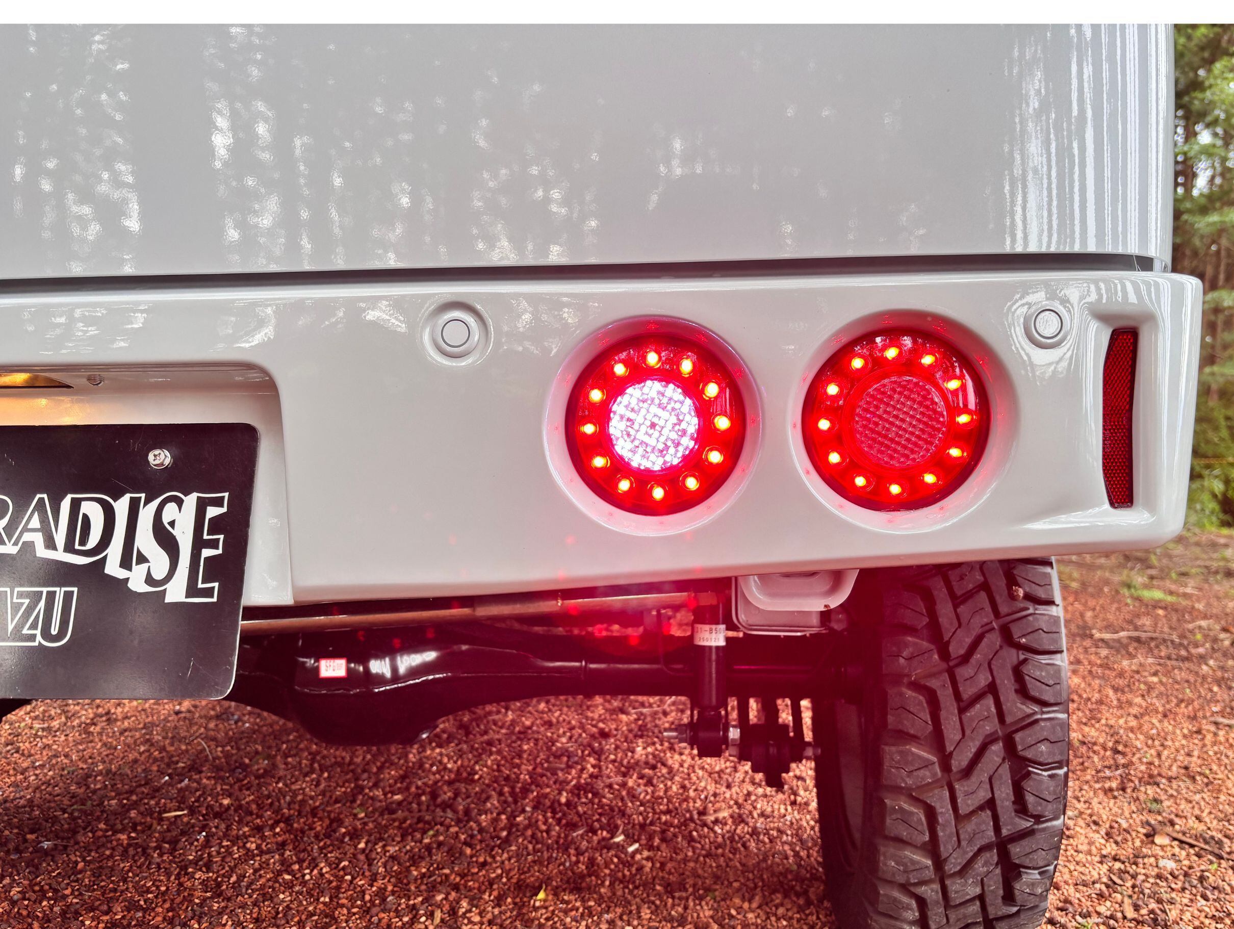 受注生産【アトレー S700V/S710V】LEDテール付きリアショートバンパー