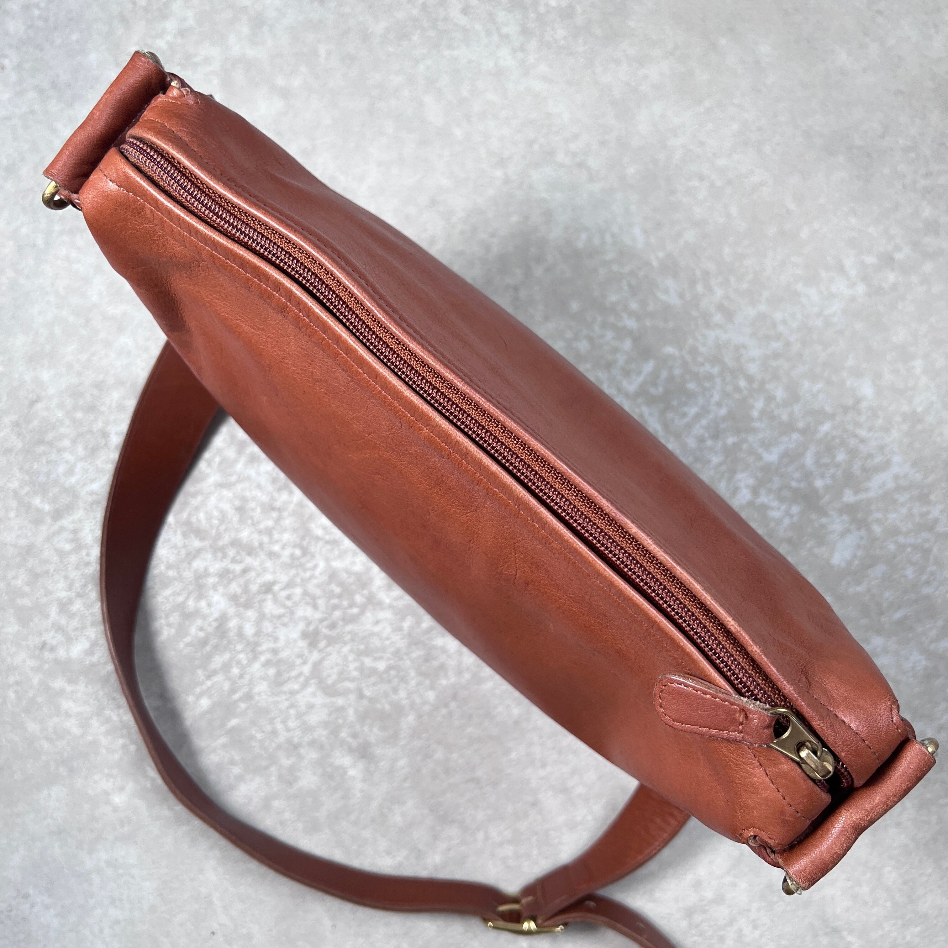 USED】COACH ショルダーバッグ《 80s USA製 オールドコーチ 4128 タン