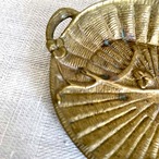 真鍮製トレー　小物入れ　パニエ型トレー　カタツムリ　卓上小物　オブジェ 19otd76