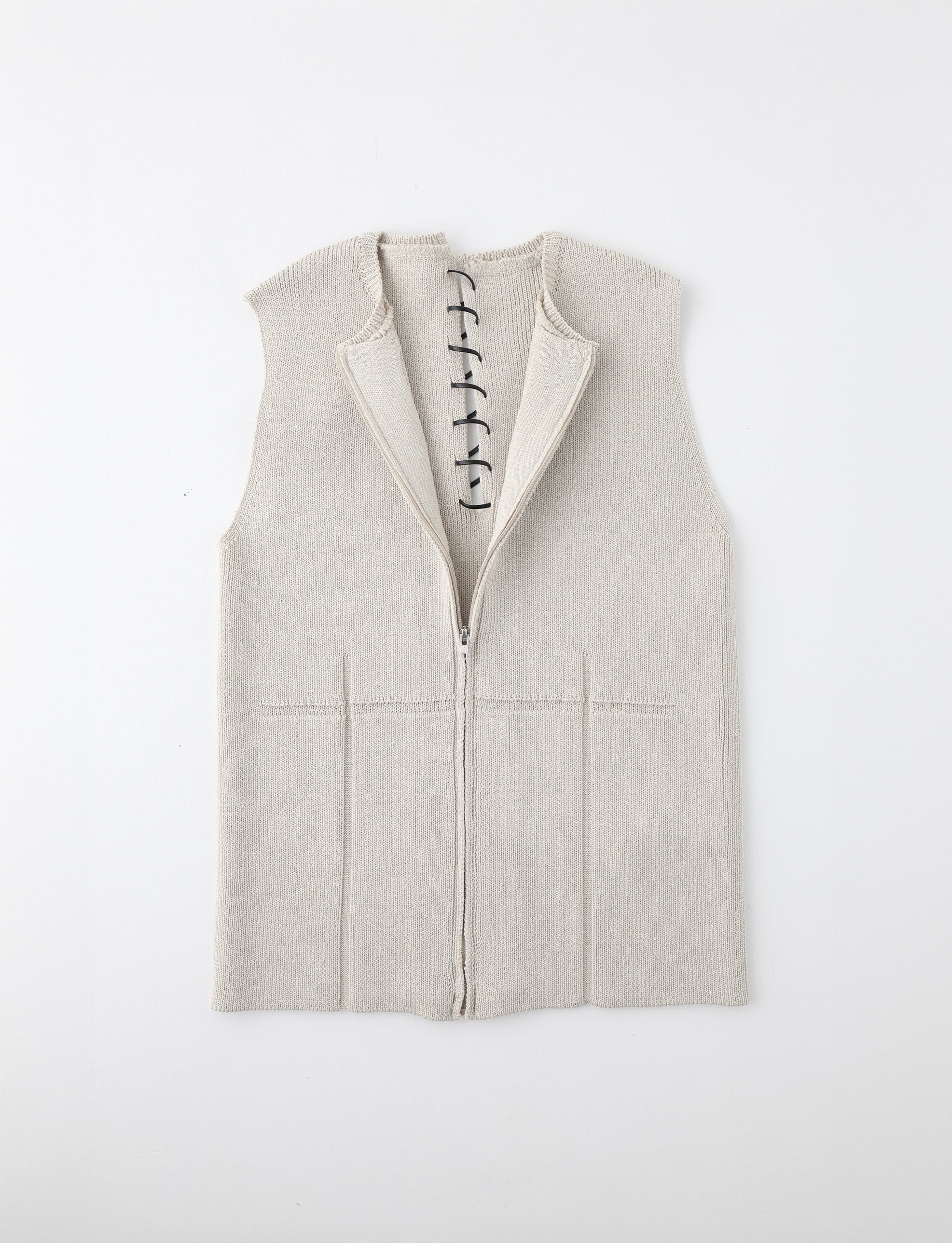 【ulikasanctus】BACK STRING KNIT VEST