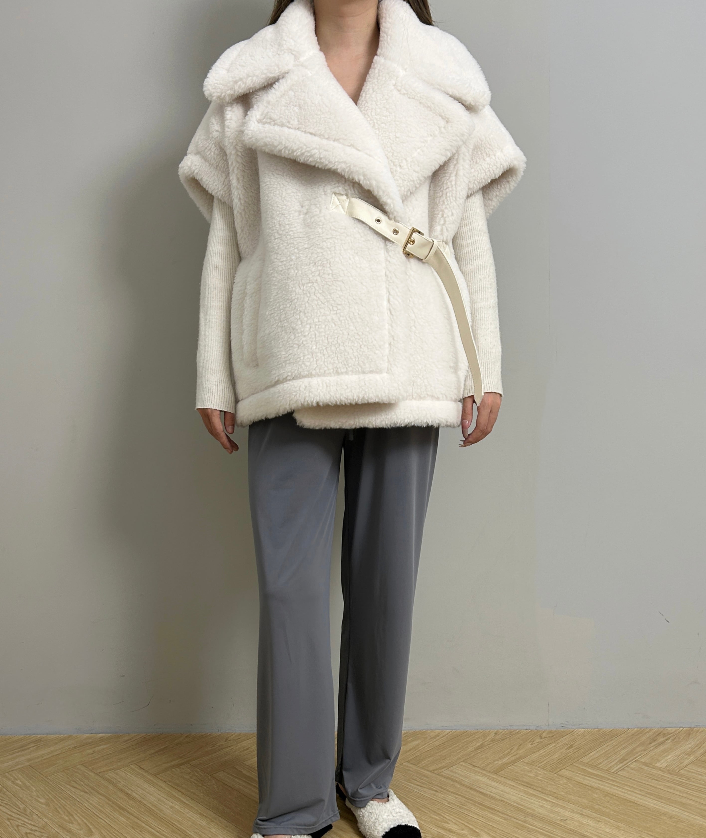 ベアベルト付ショートベスト