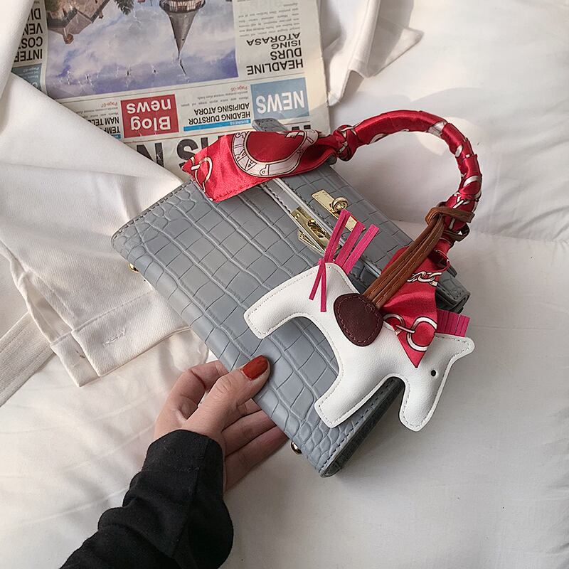 パターンサマーレッド 夏物 スクウェア 手作りハンドバック71236233715