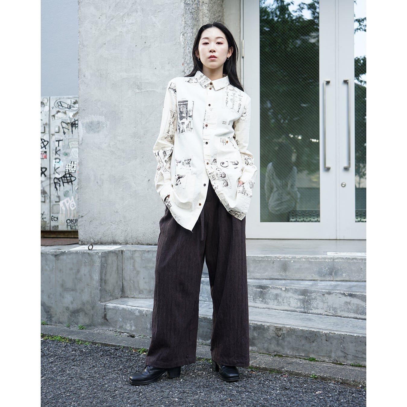 Aleksandr Manamis] (アレクサンダーマナミス) 1251593 BUTTON LEG