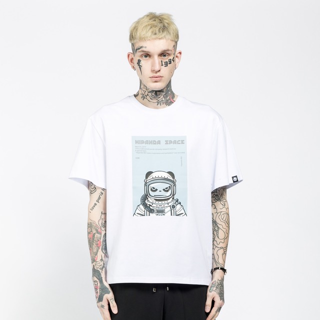 SALE【HIPANDA ハイパンダ】メンズ Tシャツ MEN'S ASTRONAUT PRINT SHORT SLEEVED T-SHIRT / WHITE・BLACK