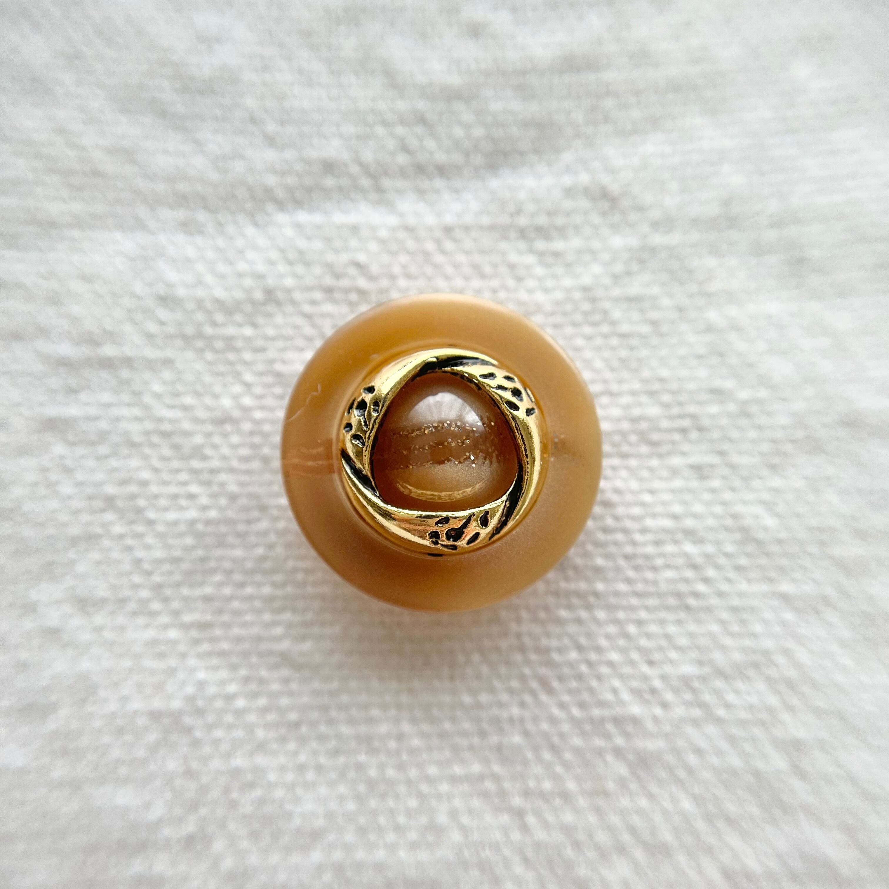 ゴールド重ねリング×ベージュ 17㎜