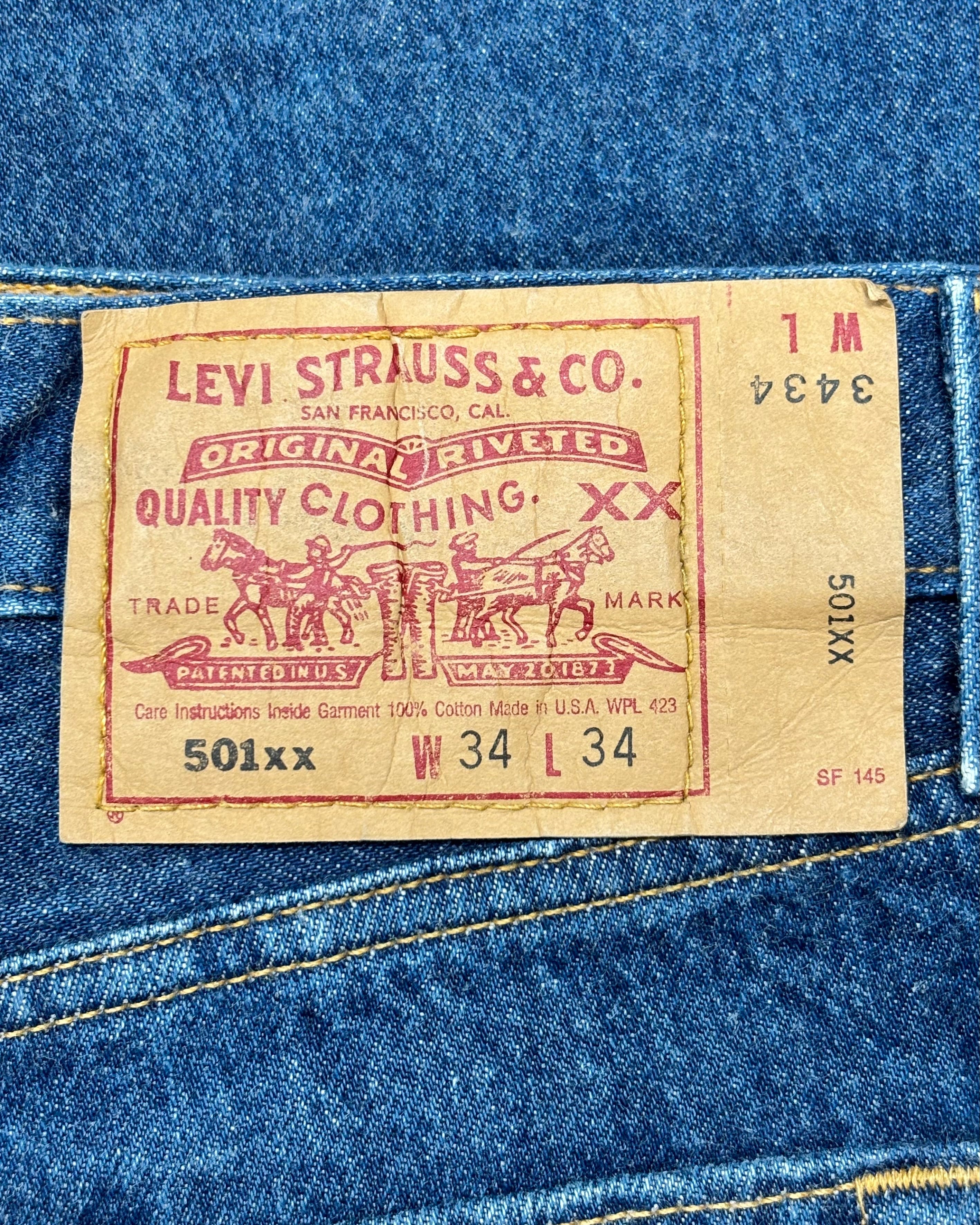 90's Levi's 501 W34 MADE IN USA | The ROUNDABOUT Store