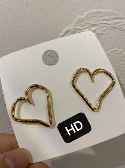 ハートメタルピアス