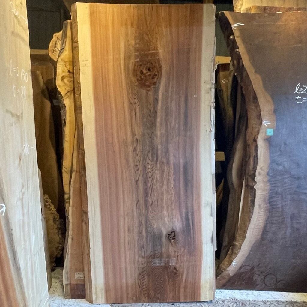 無垢材 一枚板ダイニングテーブル 楠 一枚板 ダイニングテーブル／1450mm 【A8234】 | 【一枚板