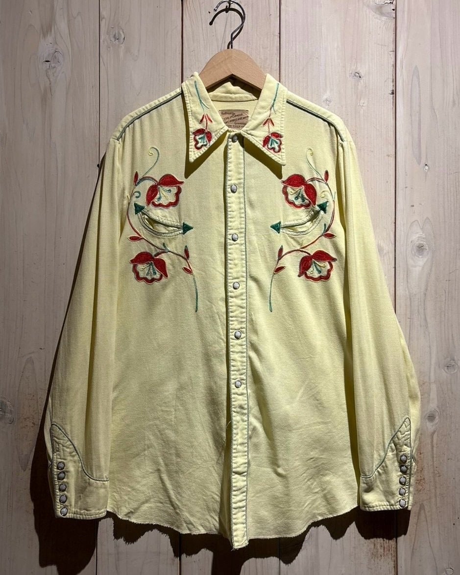 a.k.a.C.a.k.a vintage】40's〜50's Flower Embroidery Vintage Rayon