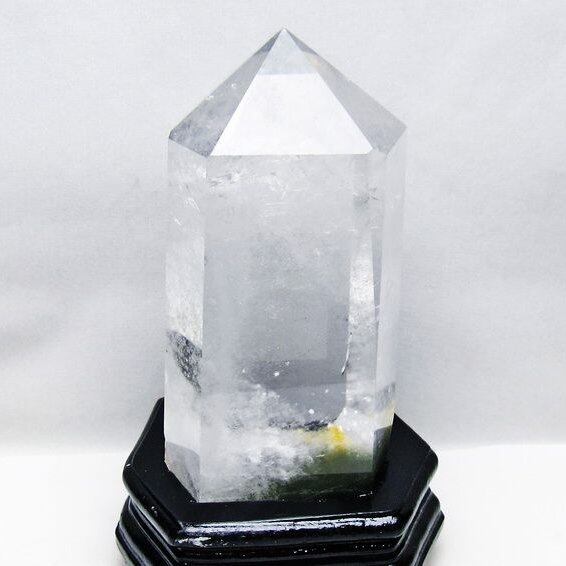 1.9Kg グリーンファントム 六角柱 台座付属 一点物 152-3886