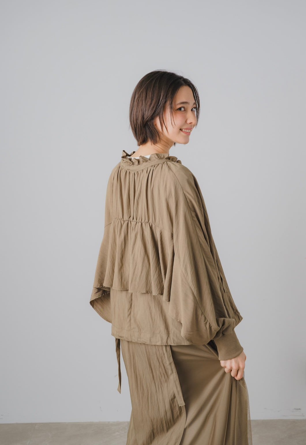 ガレナ』バックフリルスキッパーブルゾン | 大人のためのセレクト