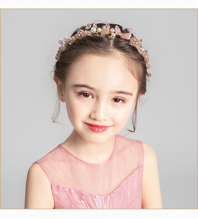 【即納】子供髪飾り　カチューシャ　ピアノ発表会　ヘアアクセサリー　誕生日プレゼント　七五三　ダンス演出　花冠  フラワーガール　結婚式  二次会　お宮参り　パーティー髪飾り