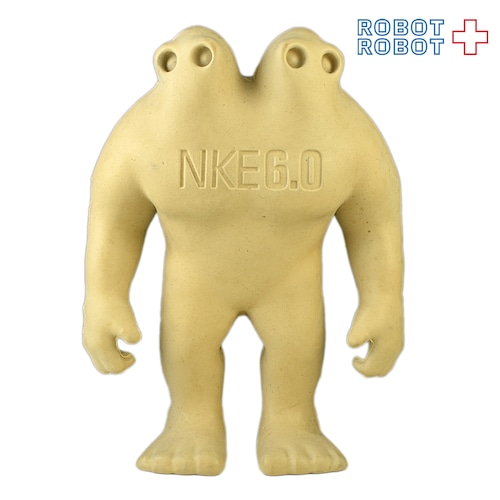 NIKE NKE 6.0 ナイキ 双頭怪人フィギュア 背中マジック
