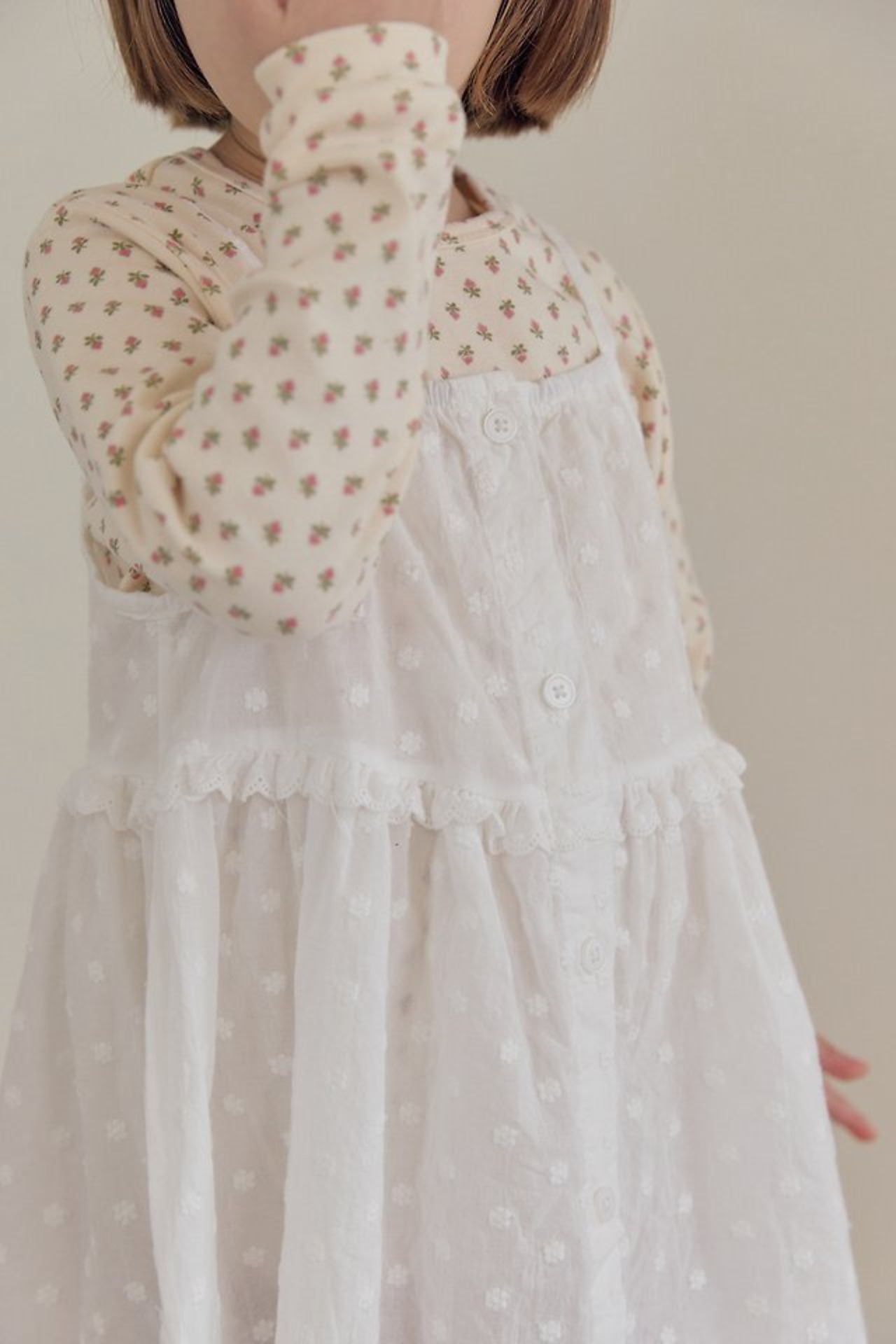 韓国子供服 / 26Autumn / 〖取寄〗MOME / クリームレイヤードワンピース / キッズ服 /ナチュラル服 / 秋服 *XS~L*