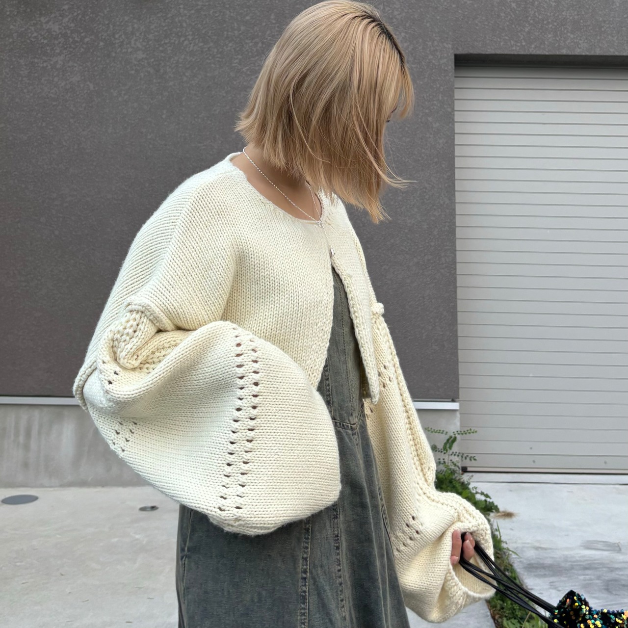 Eyelet patchwork design short knit CD／white