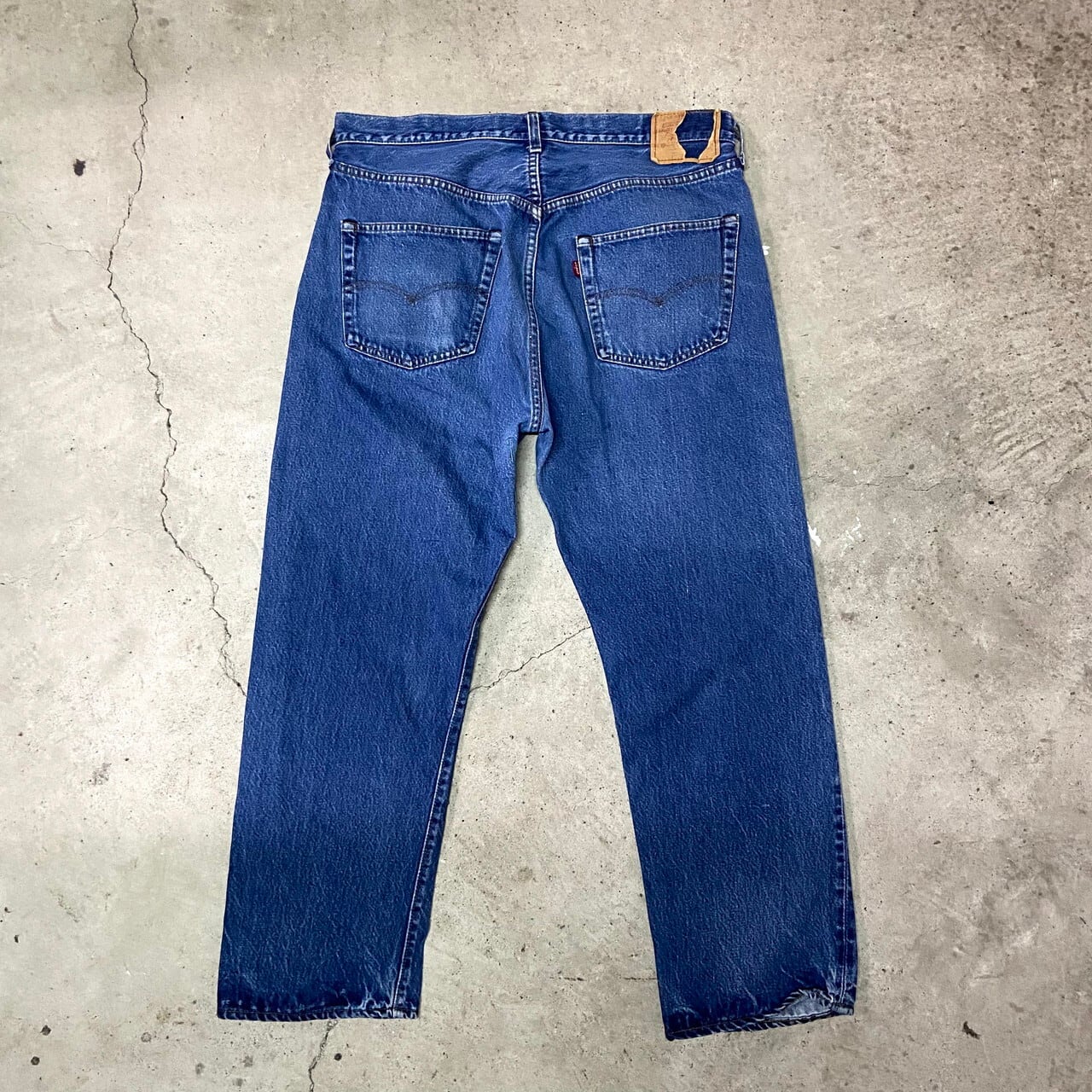 ビッグサイズ 80年代 ビンテージ Levi's リーバイス 501 赤耳 ストレート デニムパンツ ジーンズ W40 L30 古着 80s  ヴィンテージ 黒カンヌキ 内股シングル 【デニムパンツ】 | cave 古着屋【公式】古着通販サイト powered by BASE