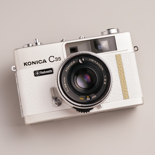 Konica C35 flash matic ホワイト×ブルーライン