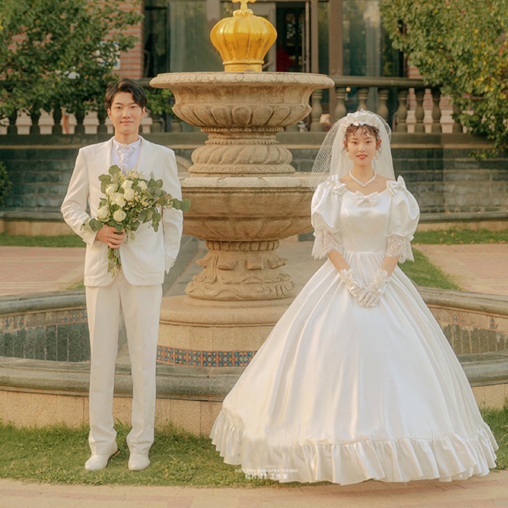 上品！ ウエディングドレス オフホワイト 可愛い パフスリーブ  