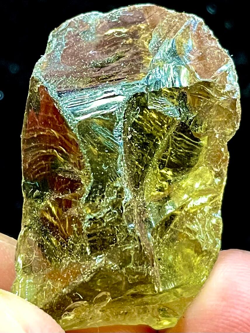 31) 変化・変容「オウロベルデ」原石