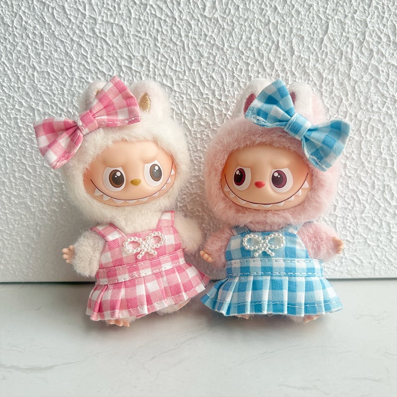 ハンドメイドホワイトいちごプリントワンピースぬいばストラップ用コス。